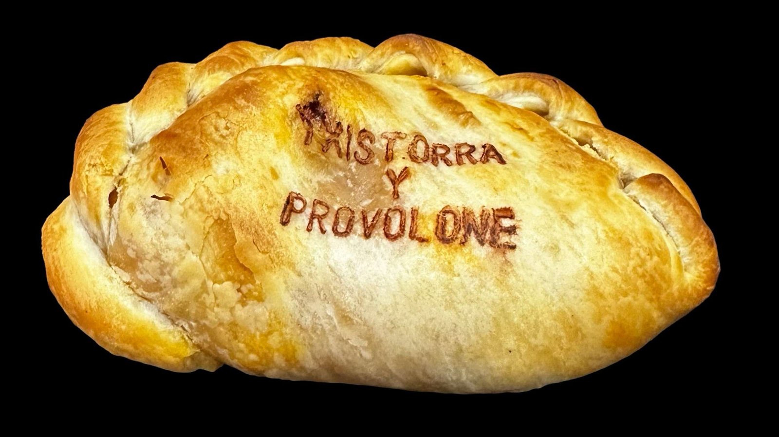 EMPANADILLAS DE TXISTORRA Y PROVOLONE